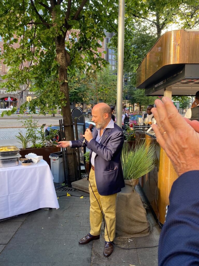 Helsinki-Al-via-il-Summer-Artic-Tour-2026-del-Ferrari-Club-5-scaled